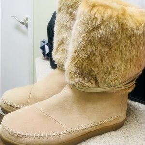 Cute Tom’s Sequoia faux fur boots